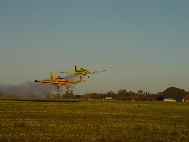 Expochacra 2002 - AirTractor e Kruk em demonstração_1